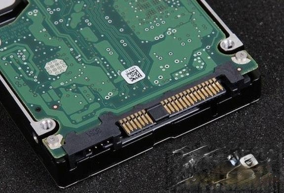 硬盘接口有几种?硬盘接口类型图解(3)