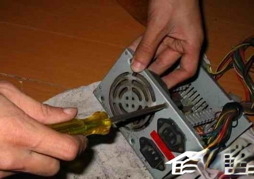 如何解决电脑电源风扇声音大的问题?(4)