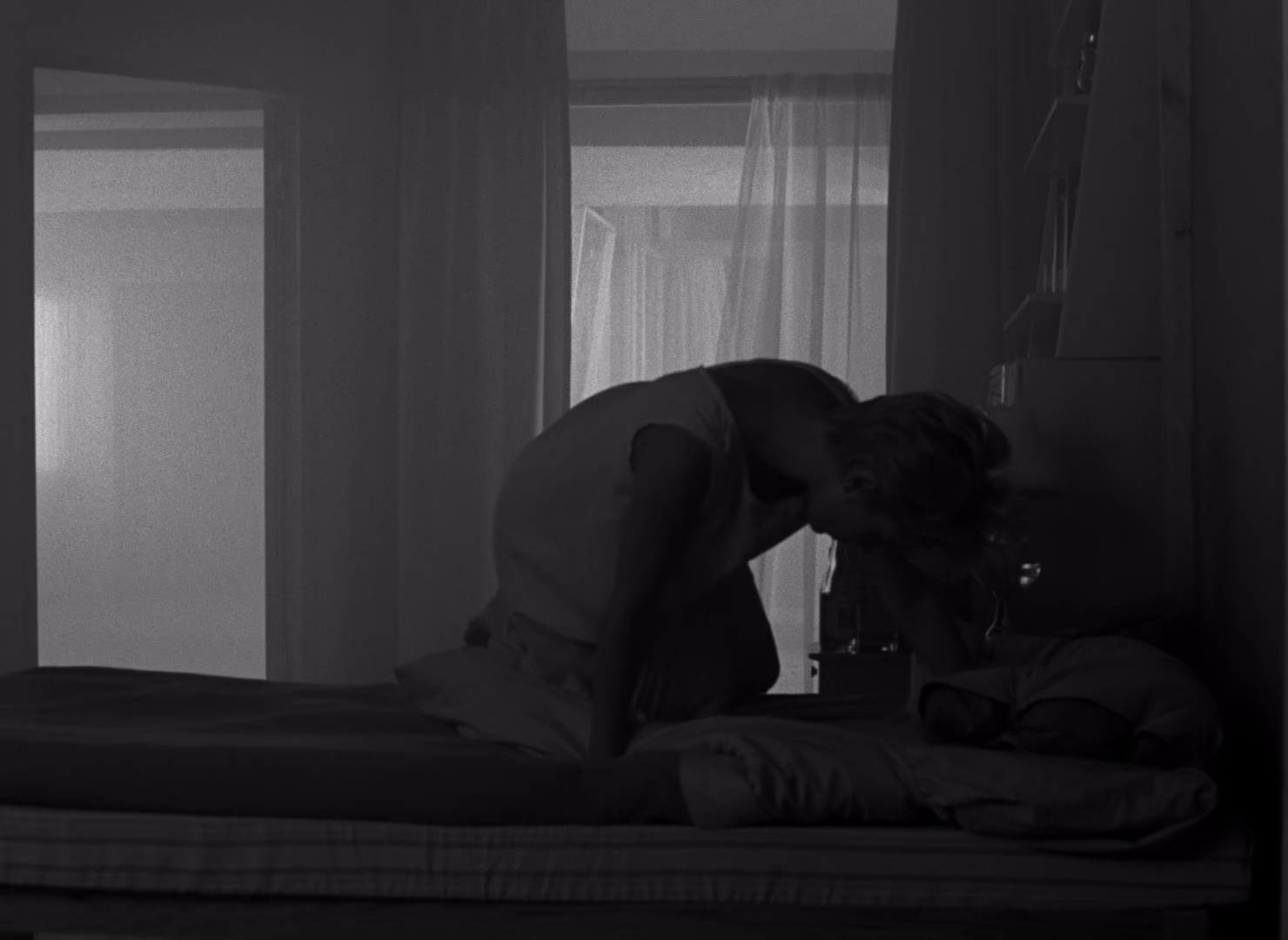 假面[中英字幕].Persona.1966.BluRay.1080p.x265.10bit-MiniHD 6.12GB-4.jpeg