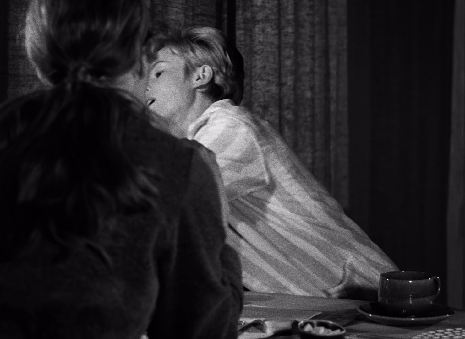 假面[中英字幕].Persona.1966.BluRay.1080p.x265.10bit-MiniHD 6.12GB-3.jpeg