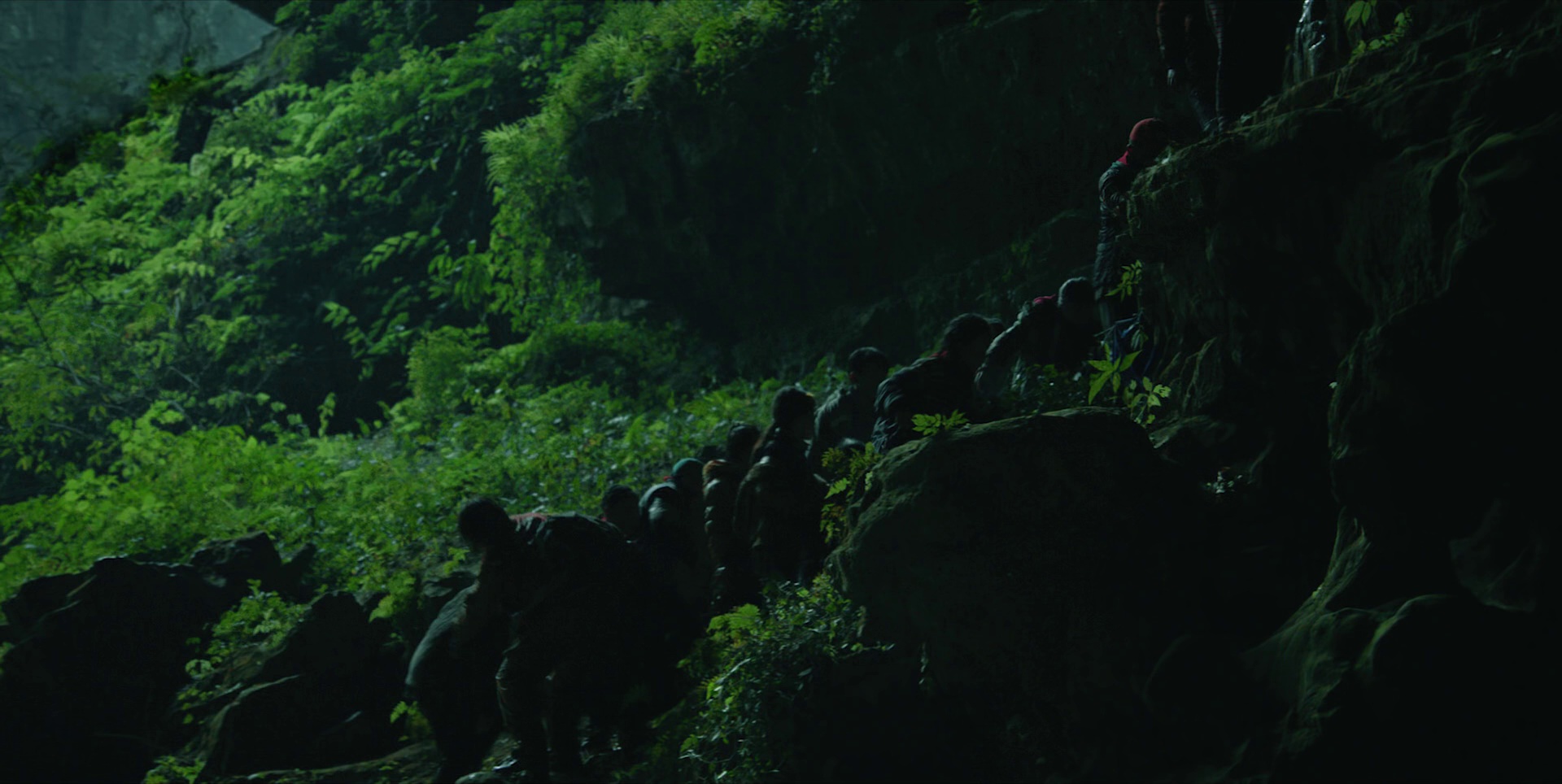 峰爆[国语配音/中笔墨幕].Cloudy.Mountain.2021.Bluray.1080p.TrueHD5.1.x264-CTRLHD 11.44GB-6.jpeg