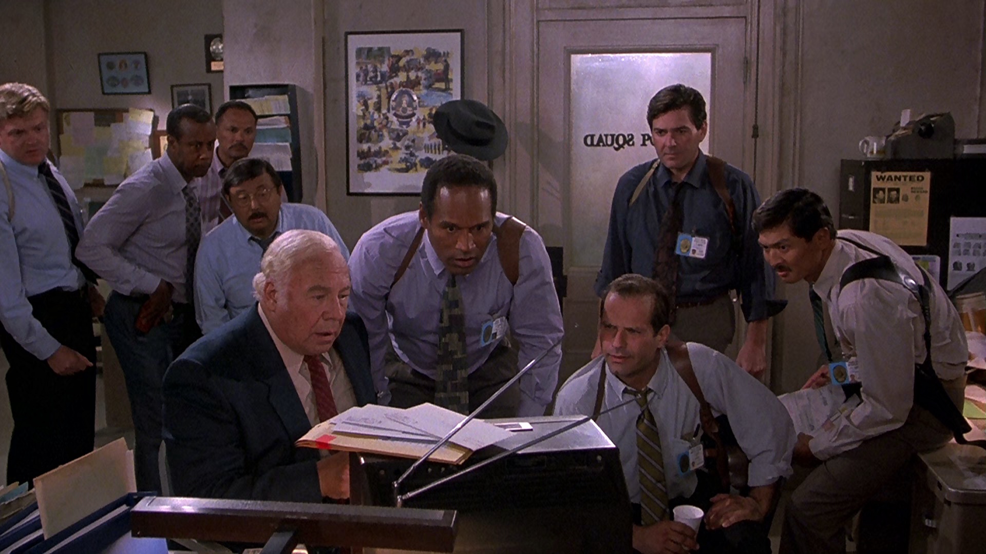 白头神探[共3部合集][繁英字幕].The.Naked.Gun.Trilogy.1988-1994.BluRay.1080p.DTS-HD.MA5.1.x265.10bit-ALT 25.14GB-6.jpeg
