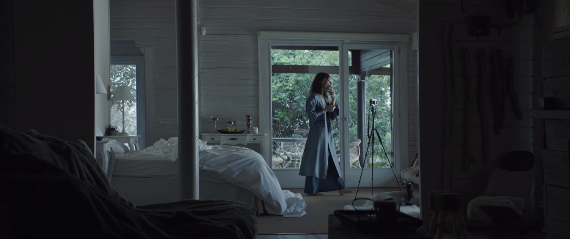 看不见的客人[国语音轨/中笔墨幕].The.Invisible.Guest.2016.BluRay.1080p.x265.10bit.2Audio-MiniHD 2.26GB-6.jpeg
