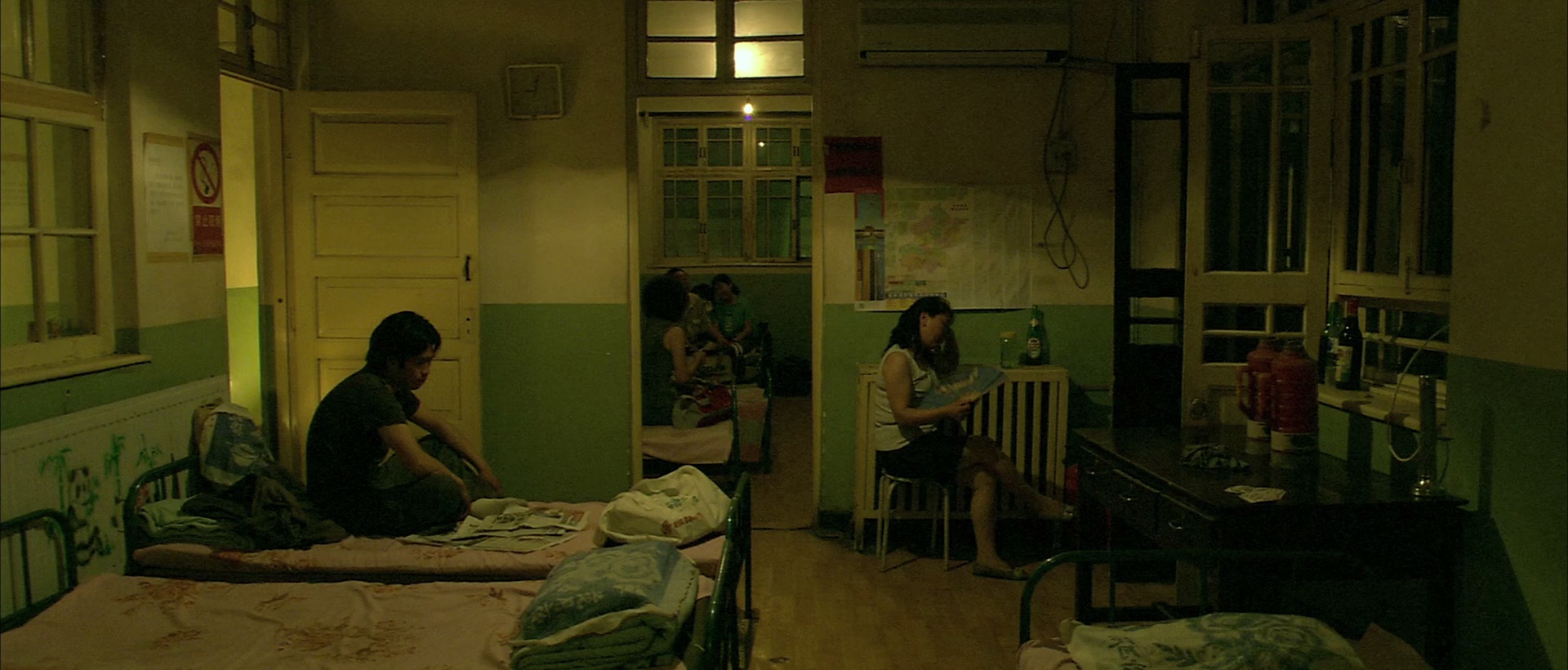 天下[国语音轨/中英字幕].The.World.2004.BluRay.1080p.x265.10bit-MiniHD 6.18GB-2.jpeg