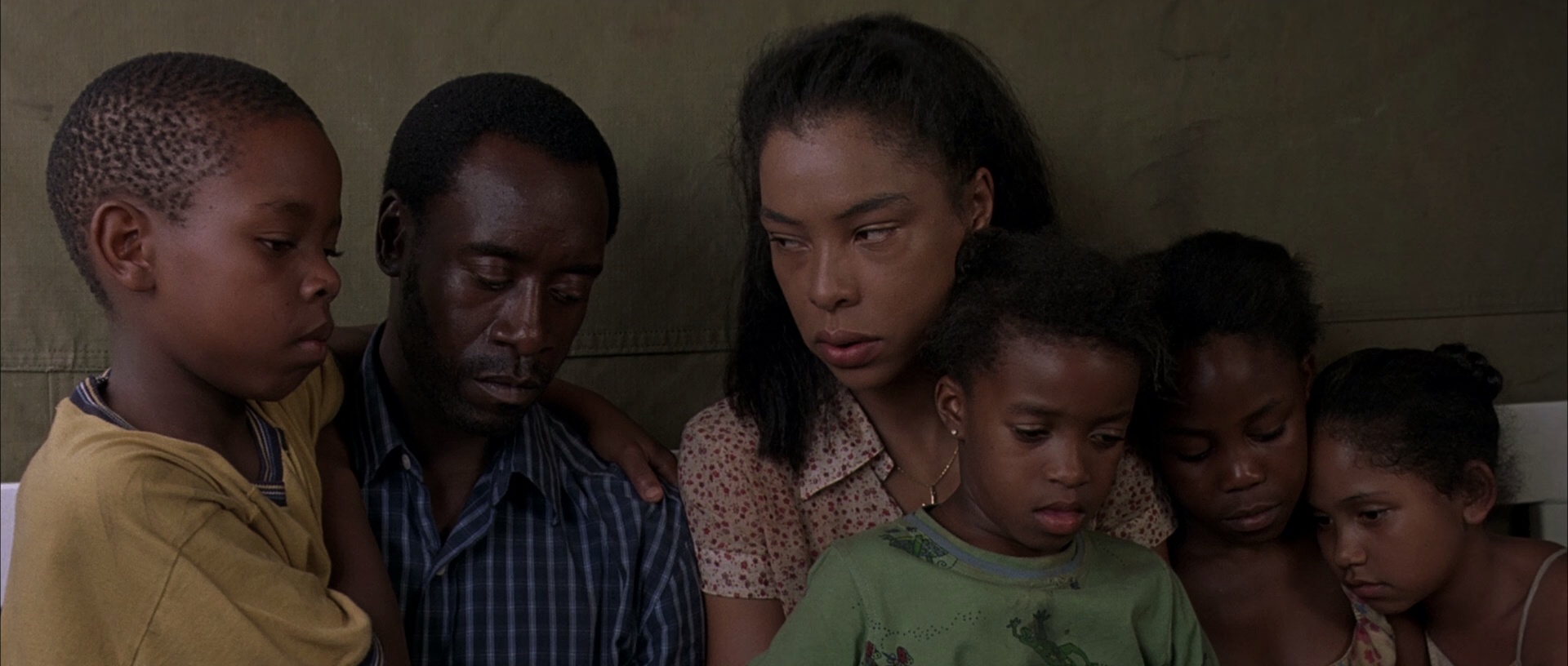 卢旺达饭馆[国英多音轨/中英字幕].Hotel.Rwanda.2004.BluRay.1080p.x265.10bit.2Audio-MiniHD 7.75GB-7.jpeg