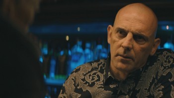 保镳 The.Bouncer.2018.LiMiTED.720p.BluRay.x264-CADAVER 3.28GB-8.jpg