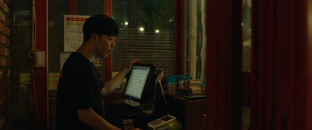 熄灭 / Beoning / Burning / 烧失乐园(港) / 熄灭烈爱(台) Burning.2018.KOREAN.720p.BluRay.x264.DTS-FGT 6.49 GB-3.png